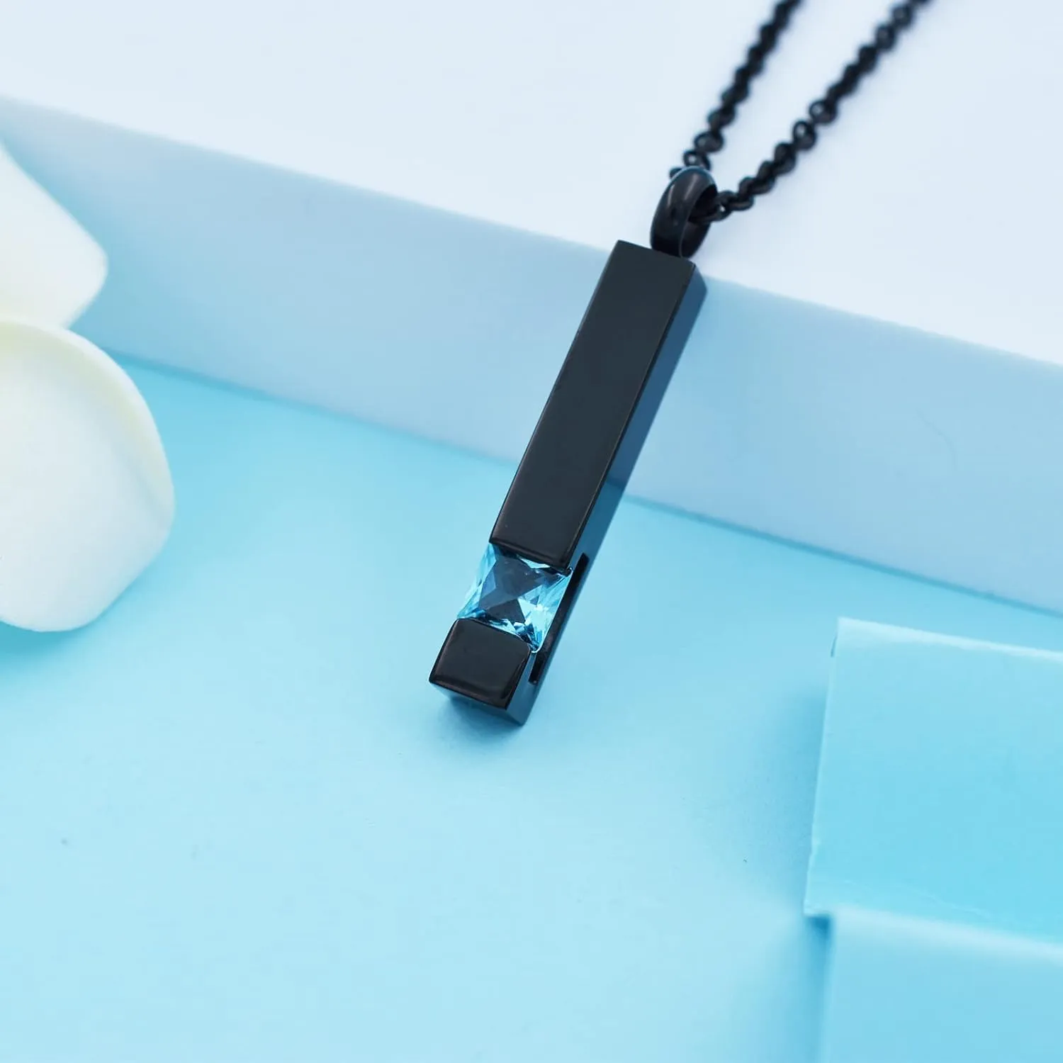 Square Crystal Bar Cremation Urn Necklace Holder for Ashes Stainless Steel Ashes Memorial Keepsake Cremation Jewelry Black Square Zircon Bar Memorial Pendant Necklace for Women Men