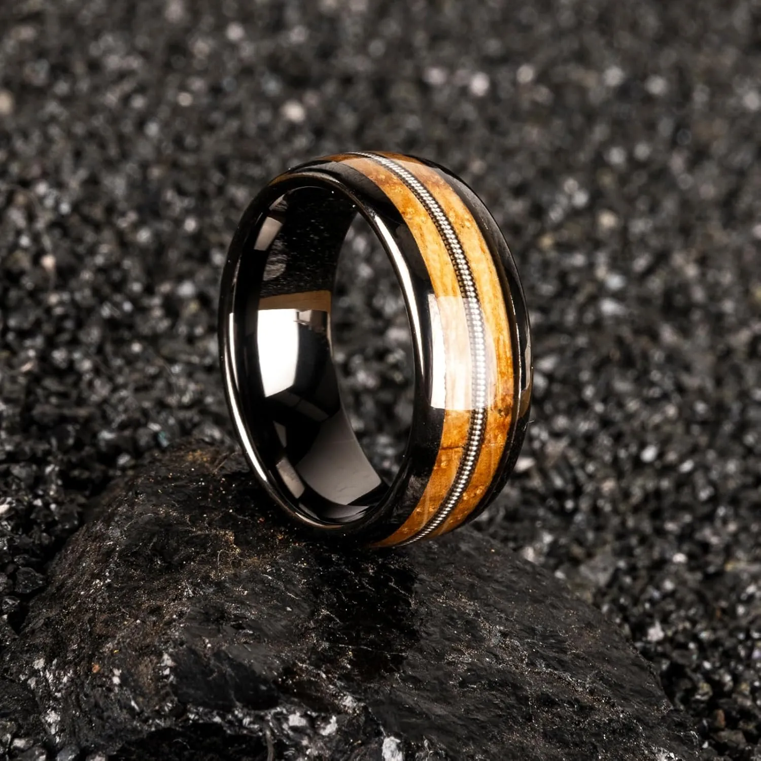 Tungsten Rings for Men Womens 8mm Black Fashion Promise Wedding Band Hammered Groove Meteorite Orbo Carbide Beveled Polished Edge Comfort Fit